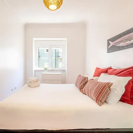 Apartament Guestready - Lisbon's Charme Rouge *