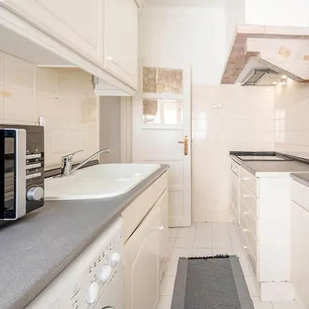 Apartament Guestready - Lisbon's Charme Rouge *